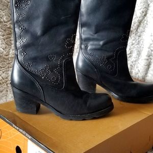 Ariat Strathmore Boots